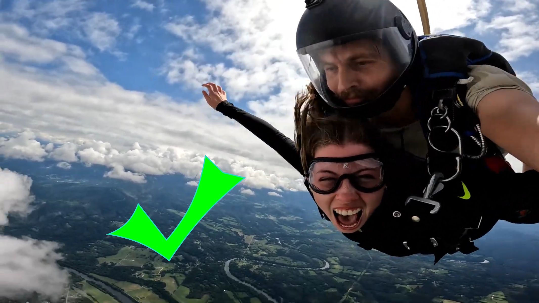 Good example of tandem handcam footage made for skydive tandem instructors by a tandem instructor - clean view with only 11% arm in frame